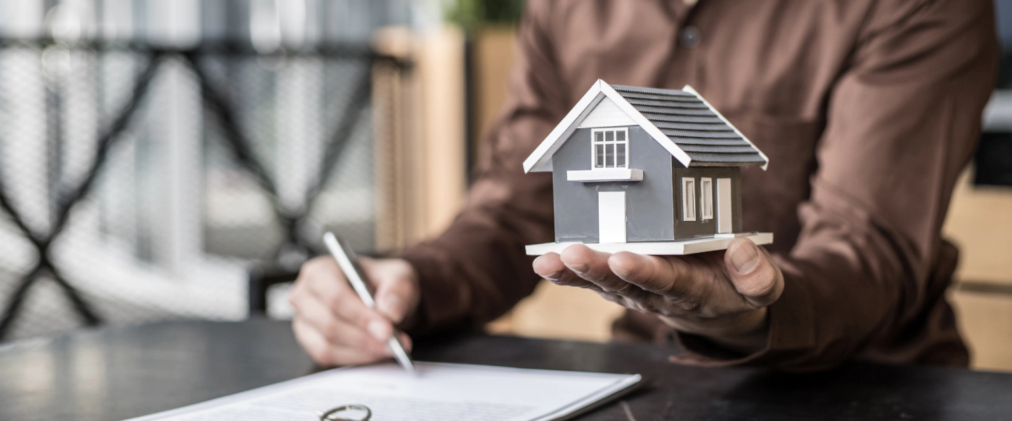 property management service hero breadcrumb